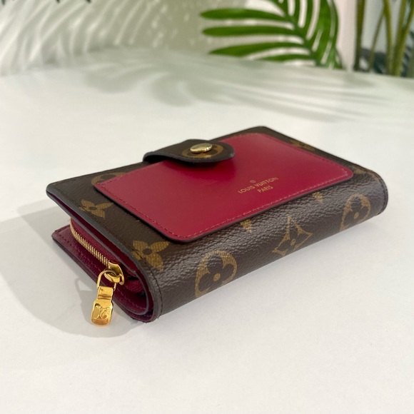 SOLD Authentic Louis Vuitton 2021 Juliette Wallet - Picture 5 of 15